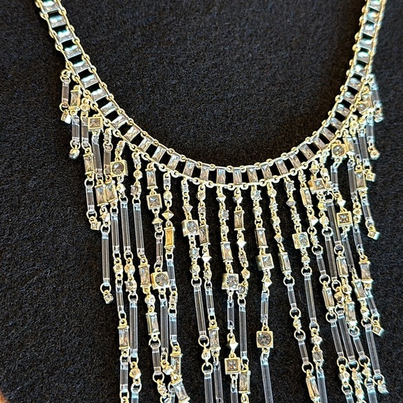 Kendra Scott Maxen Bib Statement Necklace in Gold Smoky Mix stunning pre… - Picture 7 of 10